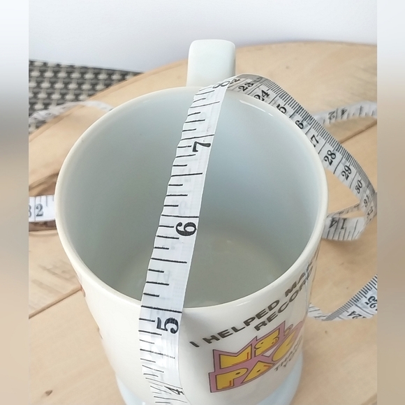 RARE Ms Pac Man Pedestal Mug Signed by Bally Midway President - Picture 8 of 8